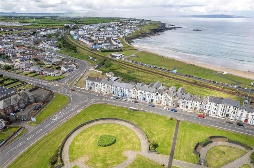 Appartamento 5 Dunluce Park - Portrush By The Sea Esterno foto