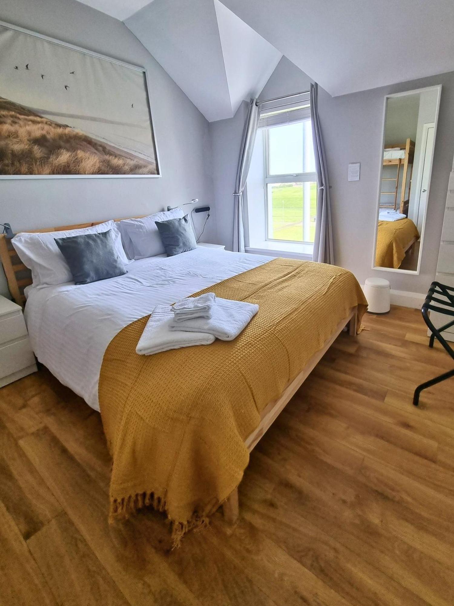 Appartamento 5 Dunluce Park - Portrush By The Sea Esterno foto